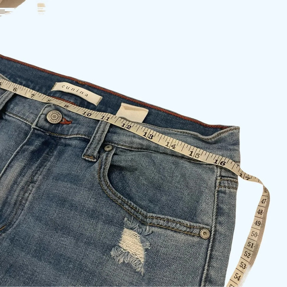 Eunina Blue Jean Shorts - Picture 2 of 7